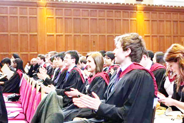 高考后出国留学如何选择合适的学校?北京外国语大学留学预科有什么优势?
