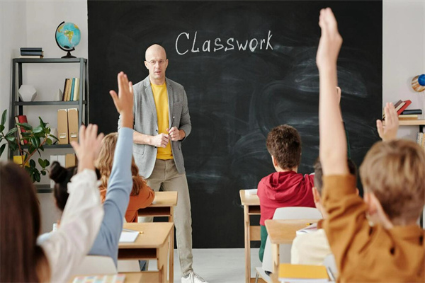 加大圣地亚哥大学排名靠前的专业有哪些？